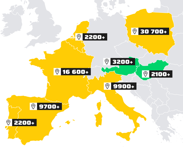 Map of Europe showing the countries where the InPost International service is available, along with the number of parcel points in each market. Poland - 30700, Italy - 9900, France - 16600, Benelux - 2200, Spain - 9700, Portugal - 2200, Austria - 3200, Hungary - 2100