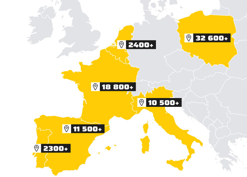 Map of Europe showing the countries where the InPost International service is available, along with the number of parcel points in each market. Poland - 32600, Italy - 10500, France - 18800, Benelux - 2400, Spain - 11500, Portugal - 2300