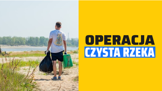 Mężczyzna zbierający śmieci nad rzeką w ramach akcji Operacja Czysta Rzeka.