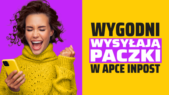 Uśmiechnięta osoba trzyma smartfon i wyraża entuzjazm. Obok znajduje się napis "Wygodni wysyłają paczki w apce InPost".