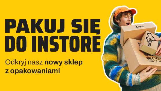 Młody chłopak w czapce z daszkiem niesie kartonowe opakowania z logo InPost i kreatywnymi nadrukami. Pakuj się do InStore! Odkryj nasz nowy sklep z opakowaniami.
