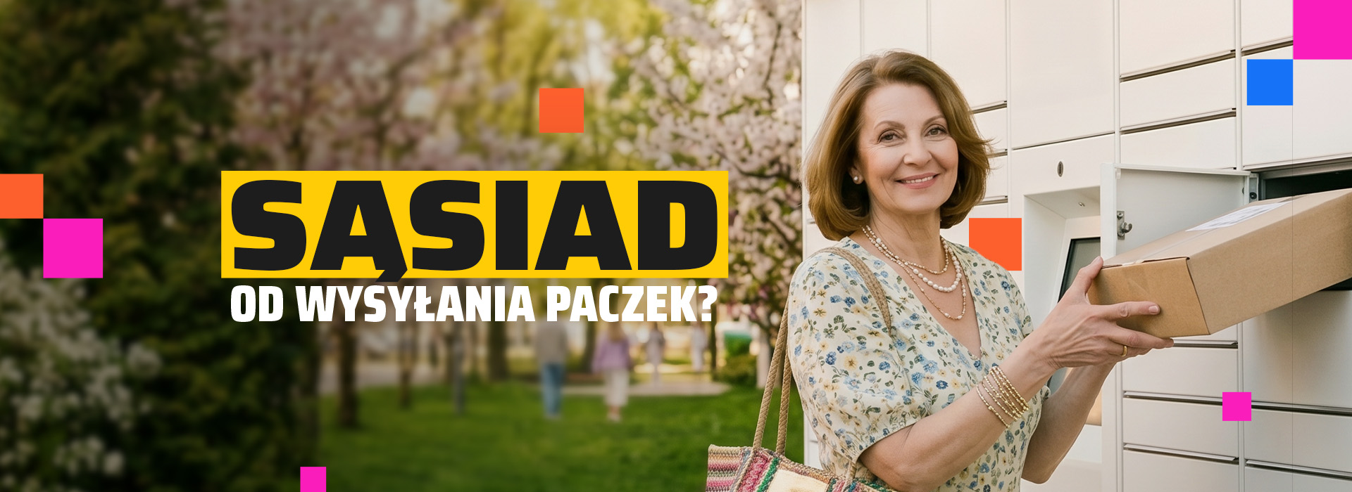 Kobieta nadająca paczkę przez Paczkomat.