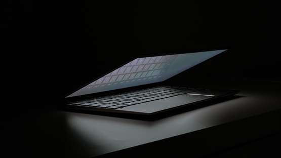 Wymiana baterii w laptopie – kiedy warto?