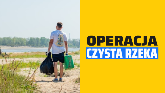 Mężczyzna zbierający śmieci nad rzeką w ramach akcji Operacja Czysta Rzeka.
